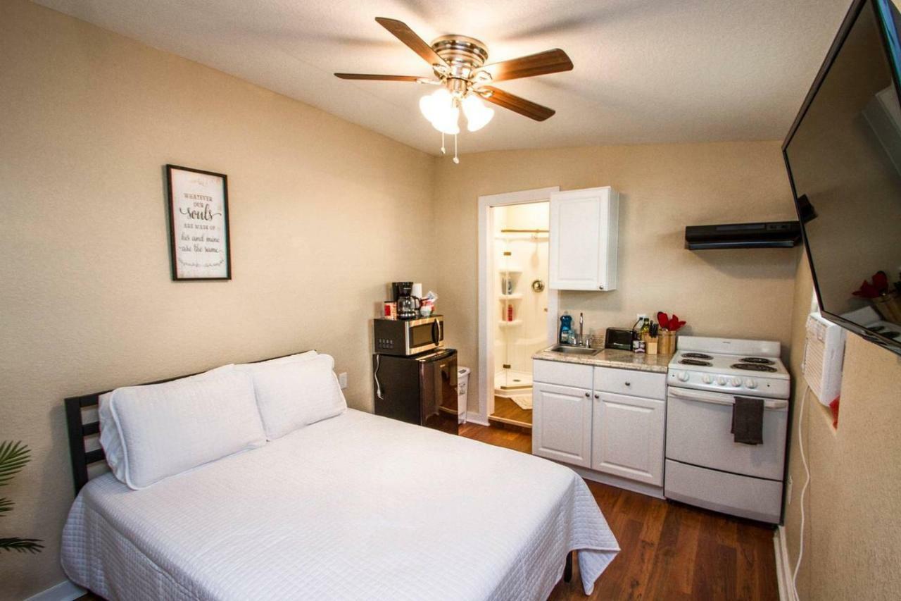 Remodeled Studio Near Downtown Appartamento San Antonio Esterno foto